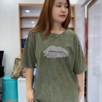 Olive Kiss Graphic Tee